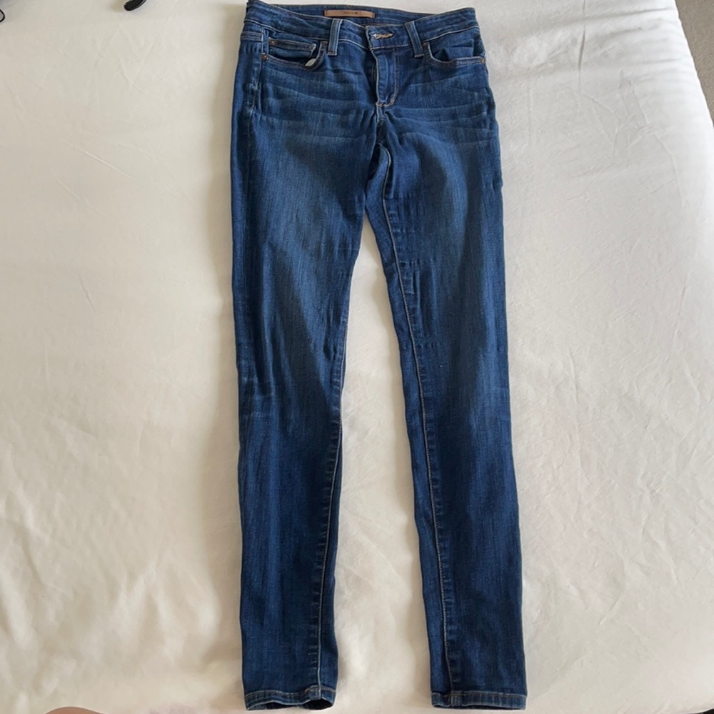Size 26 Joe’s skinny jeans